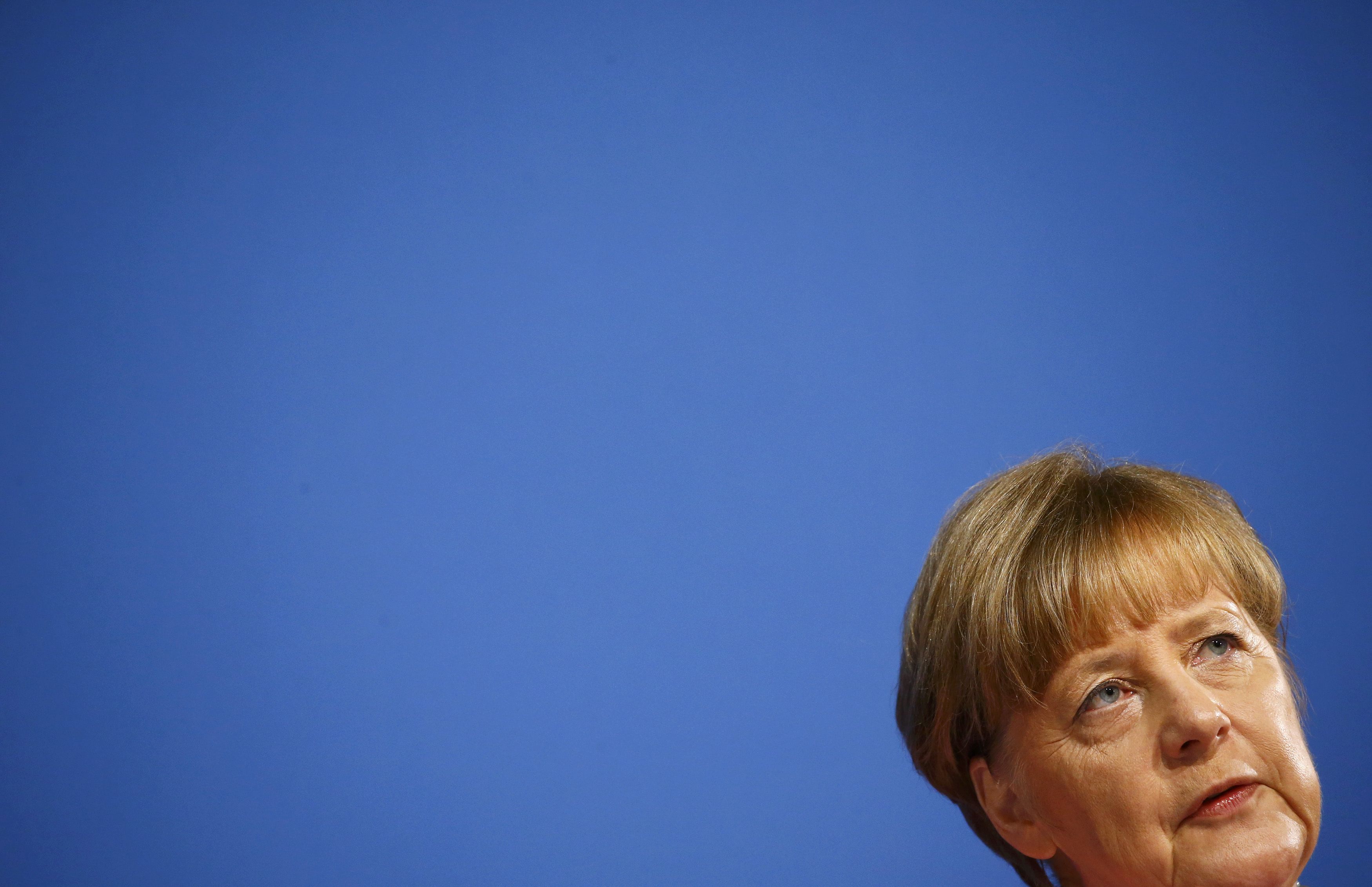 Angela Merkel durcit le ton après les agressions à Cologne