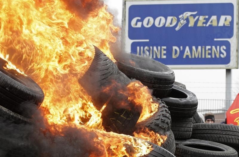 Neuf mois de prison ferme pour les ex-salariés de Goodyear