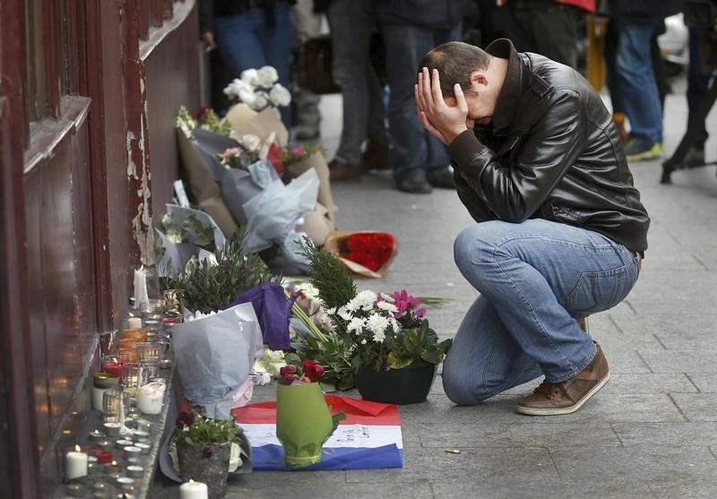 Plus de 50 blessés dans les attentats sont encore hospitalisés