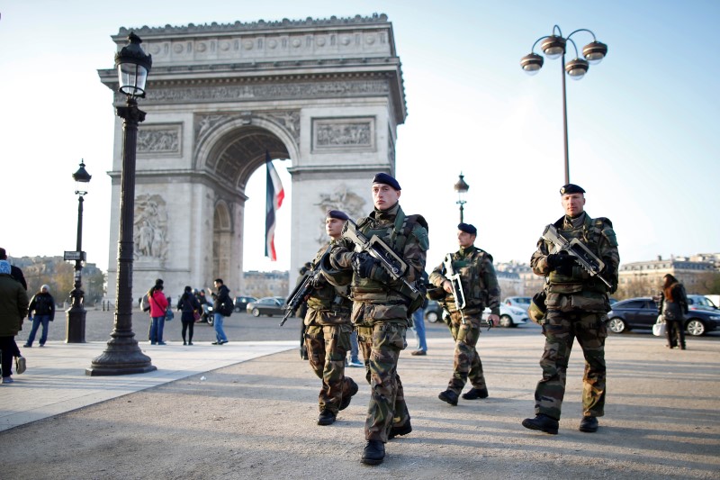 Vers des compensations pour des militaires sous pression