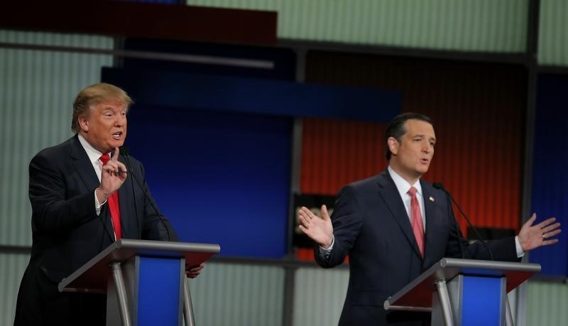 Donald Trump et Ted Cruz déterrent la hache de guerre