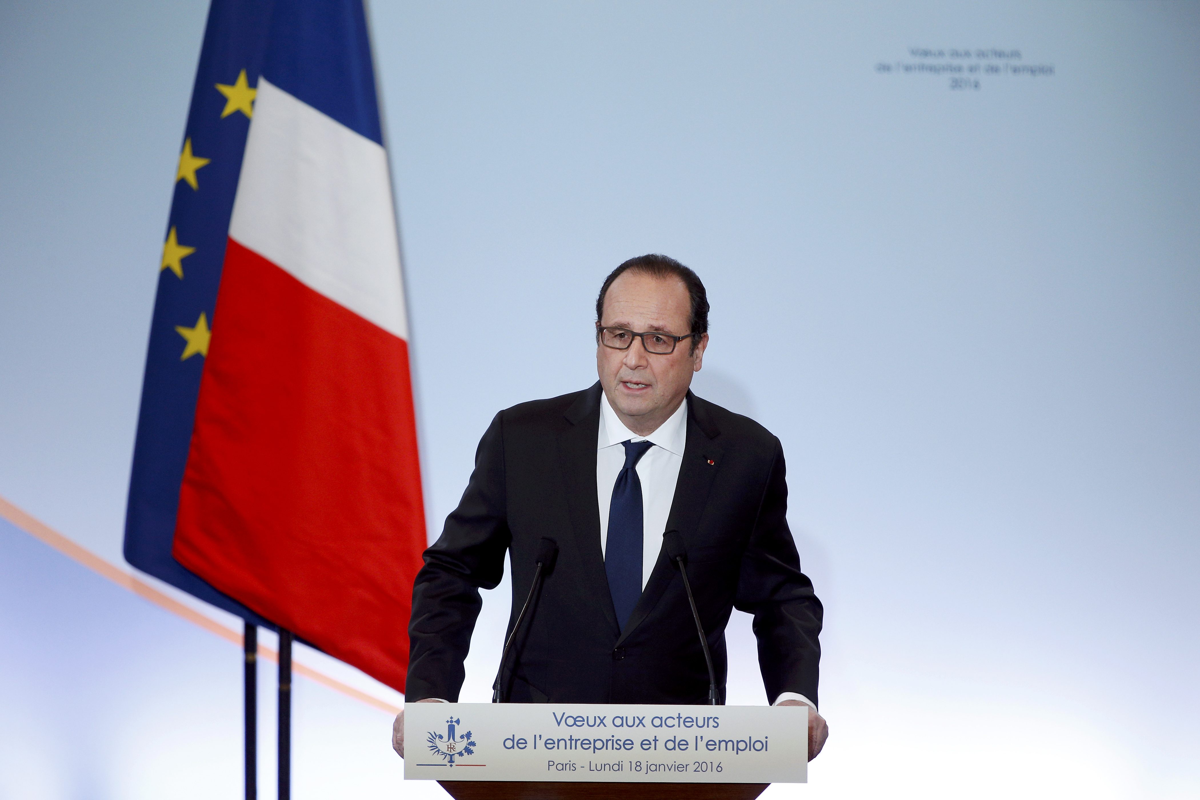 Hollande dévoile un plan de deux milliards d'euros pour l'emploi