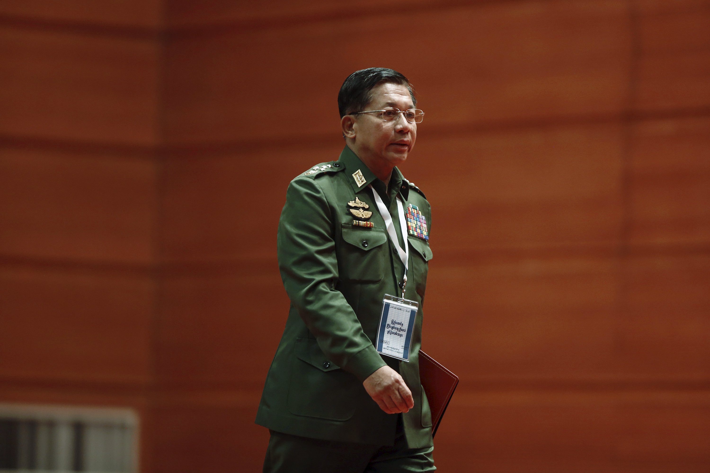 L'armée birmane désigne les militaires qui siègeront au parlement