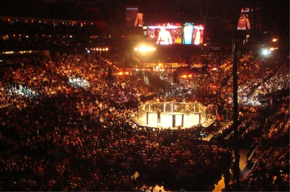 Dustin Poirier vs Khabib Nurmagomedov : il faudra attendre septembre prochain